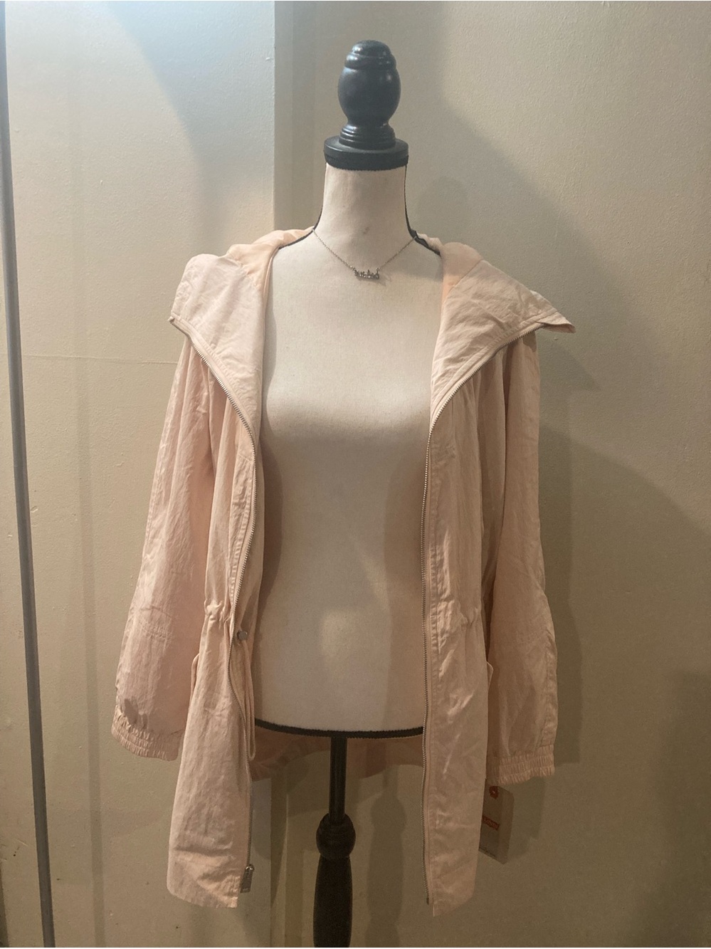 Levi's Women's Light Pink Hooded Utility Jacket